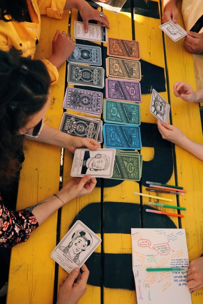 representation le jeu qui vous regarde outil relationnel